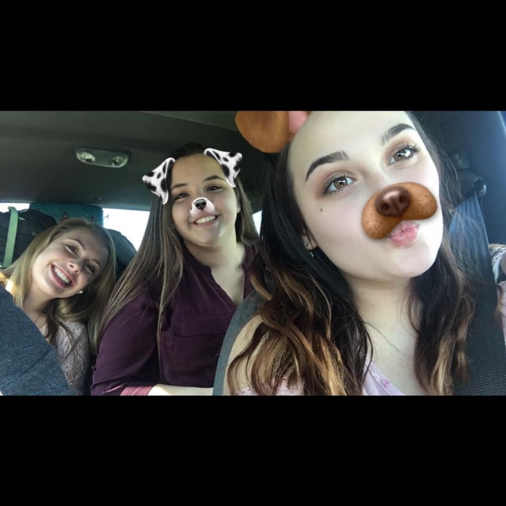 Meet your Posher, Alyssa